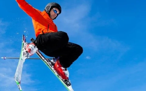 Discover our new protective films for skis and snowboards